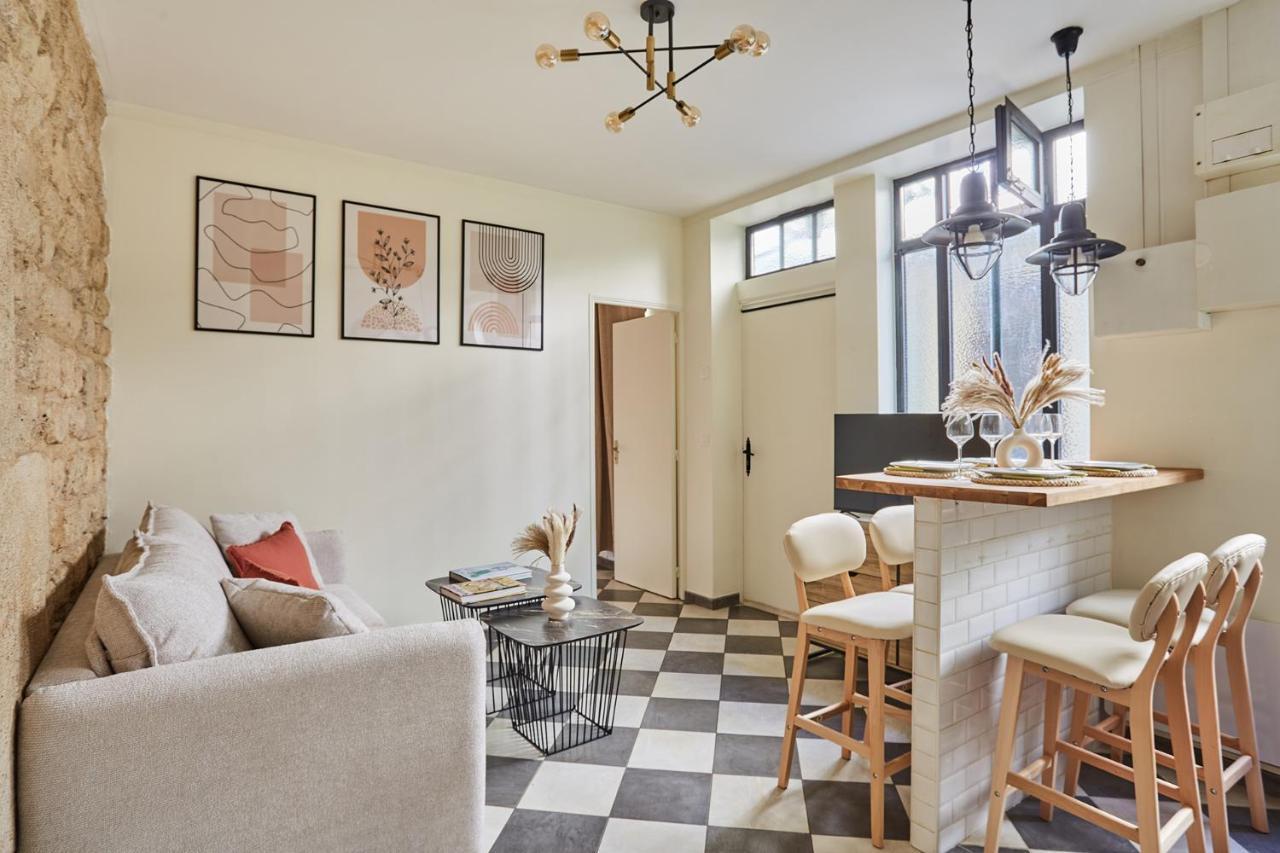 Apartment Center Of Paris By Studio Prestige Екстер'єр фото